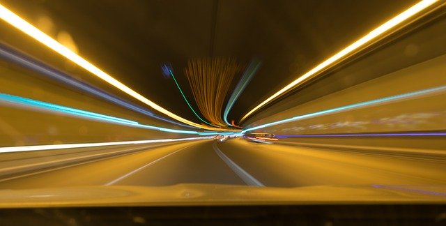 スピードアップ 道路